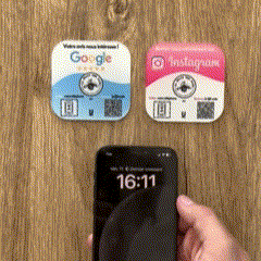 UCARD Plus Instagram - La plaque de comptoir sans contact